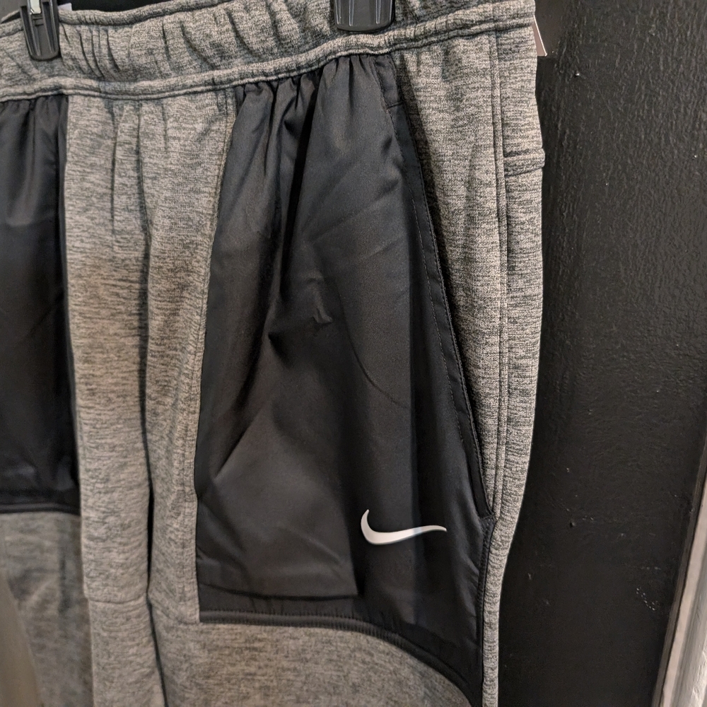 Nike Joggers Sweatpants Therma Fit Gray BNWT Men's - Picture 7 of 16